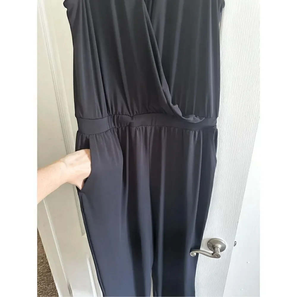 H by HALSTON BLACK V-NECK JUMPSUIT SIZE LARGE Black